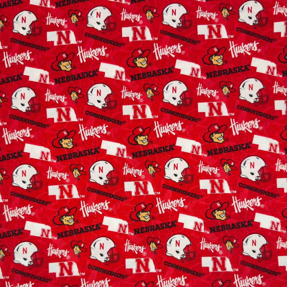 Nebraska Cornhuskers Logo NCAA Football Cotton Fabric - Remanent 7/8 Yard